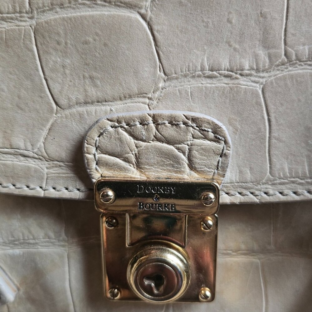 Vintage Dooney & Bourke Croc-Embossed Satchel | Ivory | Classic Top Handle